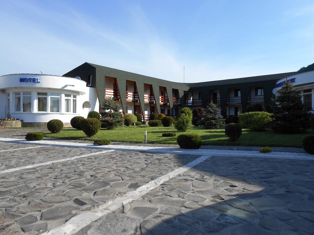 Motel Sora Совата Екстериор снимка