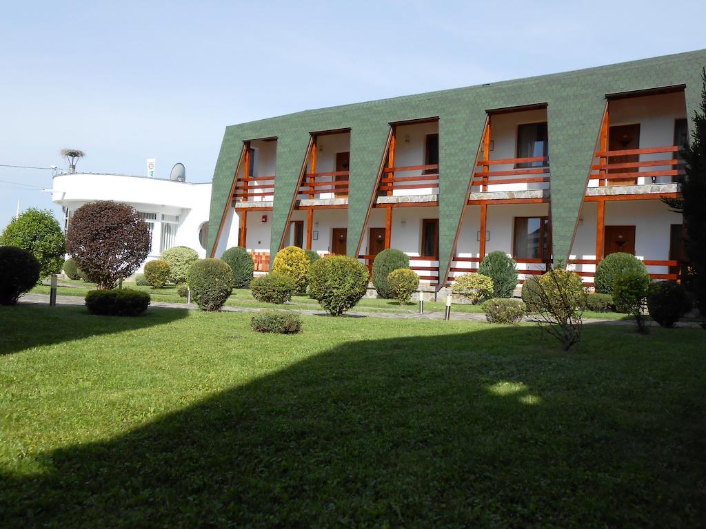 Motel Sora Совата Екстериор снимка