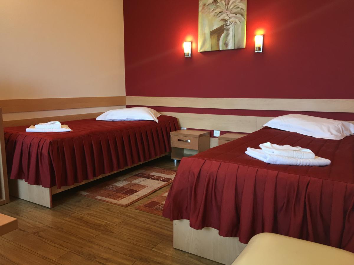 Motel Sora Совата Екстериор снимка