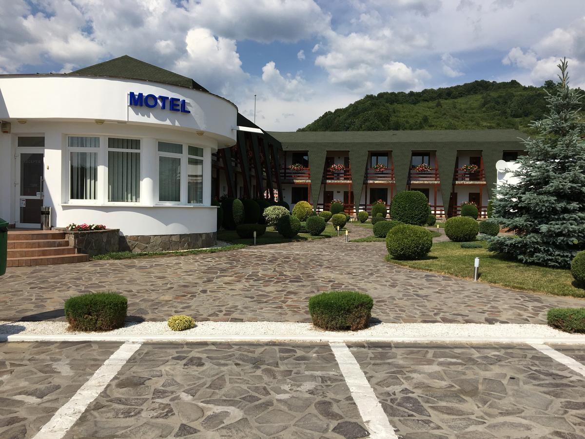 Motel Sora Совата Екстериор снимка